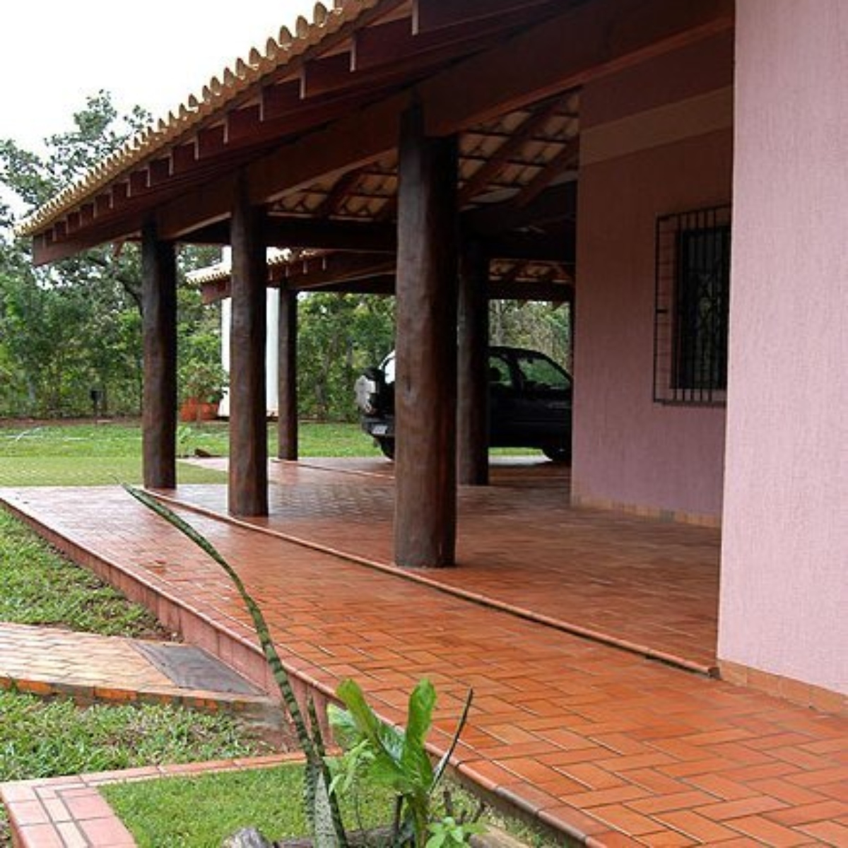 Calçada e garagem antiderrapante.jpg